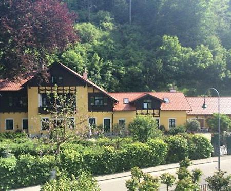 קלוסטרניובורג Villa Kreuthhof Appartements מראה חיצוני תמונה