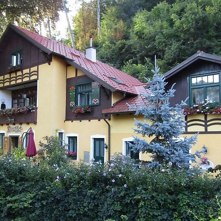 קלוסטרניובורג Villa Kreuthhof Appartements מראה חיצוני תמונה