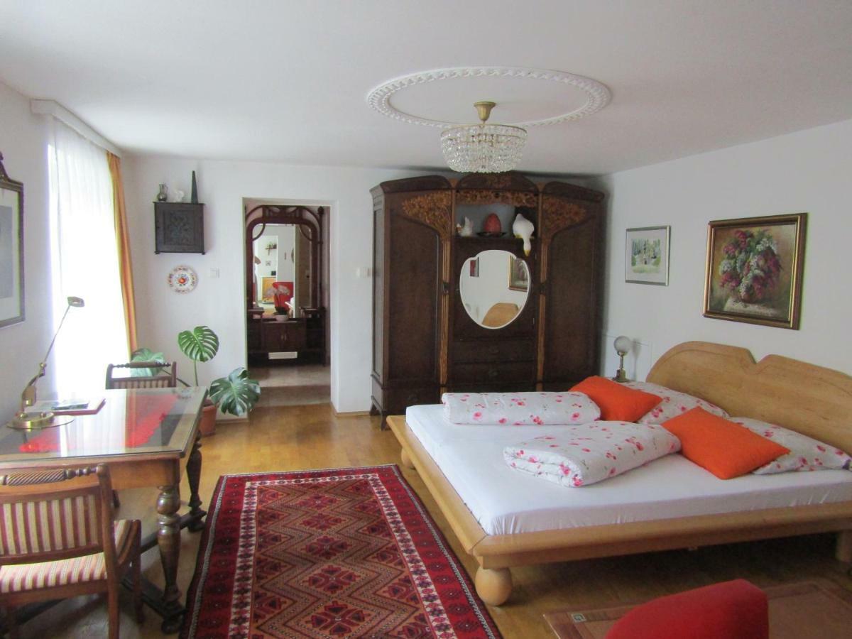 קלוסטרניובורג Villa Kreuthhof Appartements מראה חיצוני תמונה
